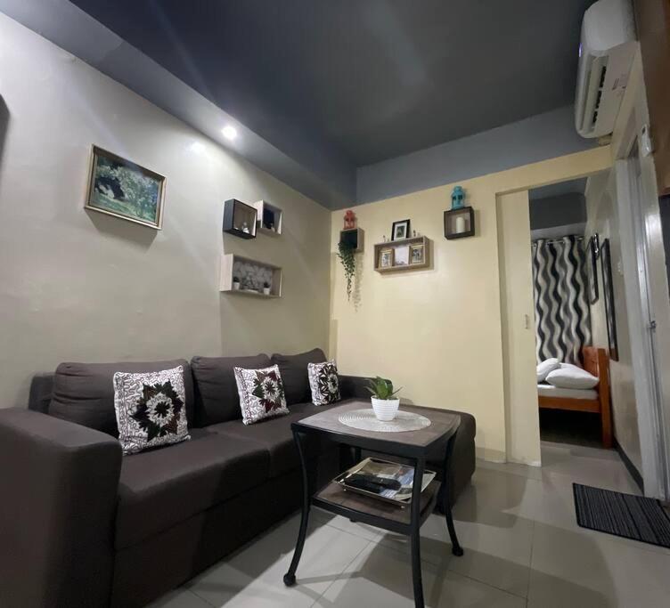 Antipolo Staycation & Transient Affordable Condo Unit By Myra Luaran gambar